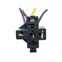 Zócalo para Relé Automotriz de 5 Pines con Terminales de 6,3mm y Cables